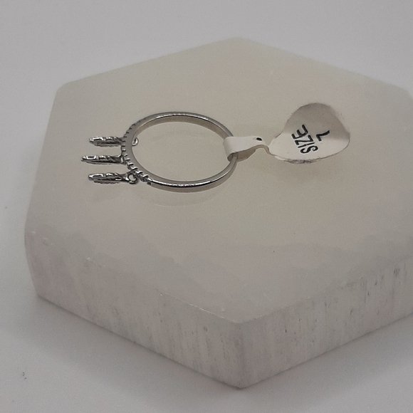 R738 Feather Ring Plated - Fragrant Jewels - Picture 4 of 7